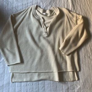 Current Terra cream lounge top - size M